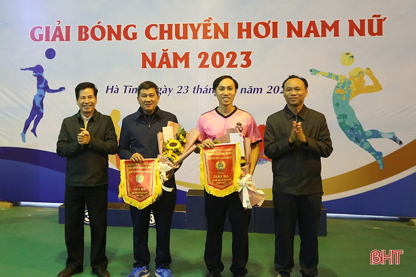 LĐLĐ tỉnh vô địch giải bóng chuyền khối mặt trận, đoàn thể