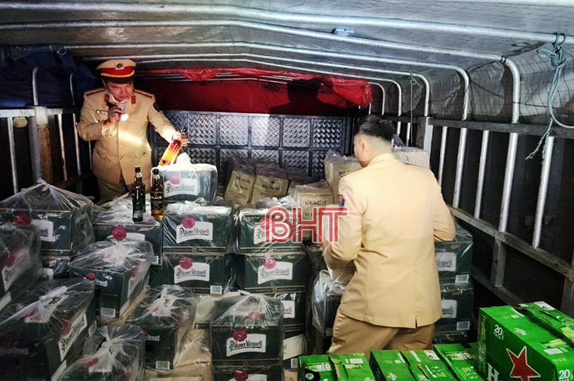 Phát hiện lượng lớn bia Heineken, rượu ngoại không rõ nguồn gốc