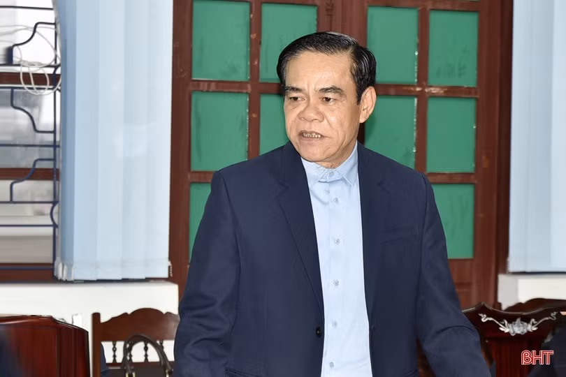 Thường trực Tỉnh ủy dự hội nghị kiểm điểm tập thể, cá nhân tại Sở LĐ-TB&XH và huyện Vũ Quang