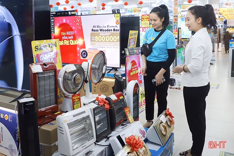 “Nóng” thị trường sản phẩm chống rét ở Hà Tĩnh