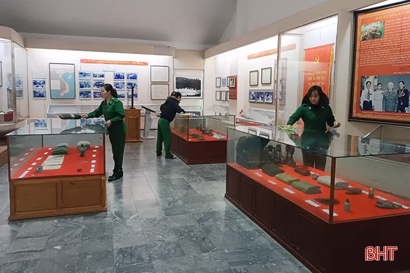 Đảm bảo phục vụ người dân, du khách vui chơi dịp Tết Dương lịch