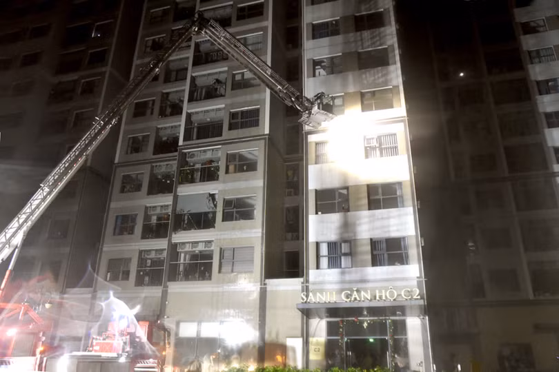 Diễn tập chữa cháy tại chung cư Vinhomes New Center Hà Tĩnh