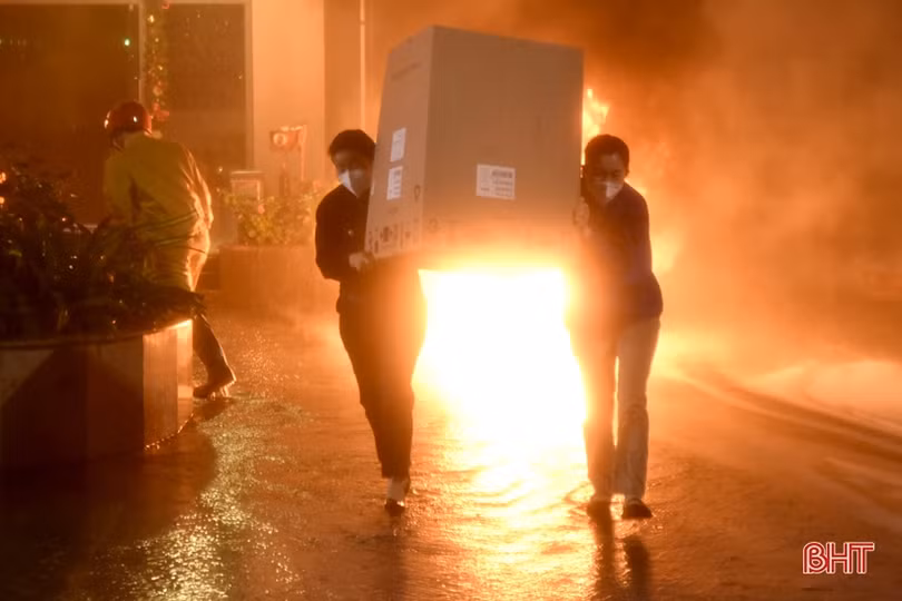 Diễn tập chữa cháy tại chung cư Vinhomes New Center Hà Tĩnh