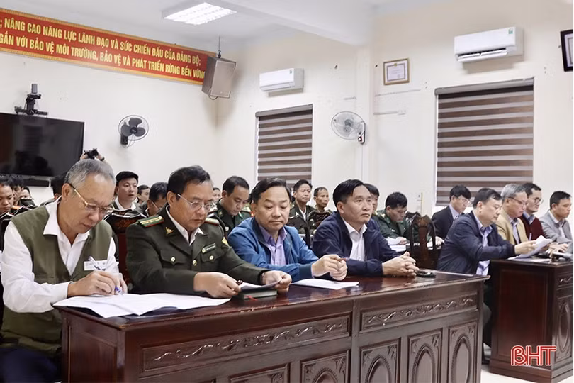 Lắp 85 điểm bẫy ảnh giám sát đa dạng sinh học tại Vườn Quốc gia Vũ Quang