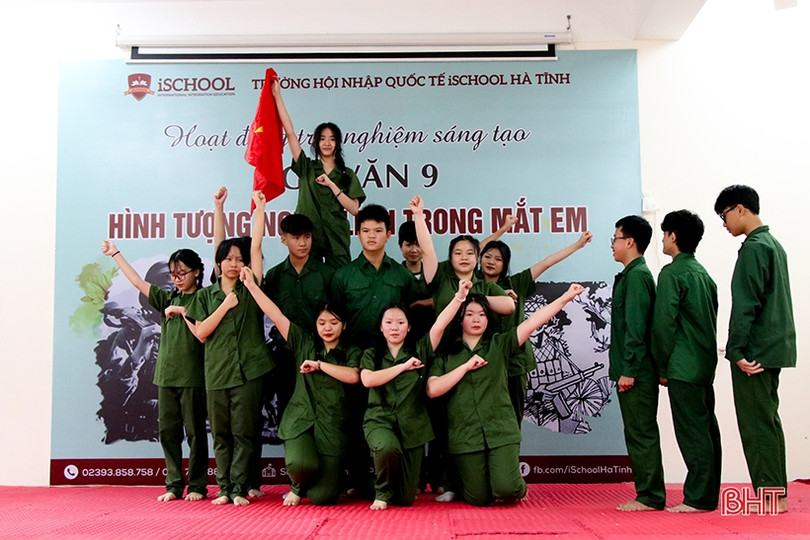 Học sinh iSchool Hà Tĩnh hào hứng với sân khấu khóa môn Ngữ văn