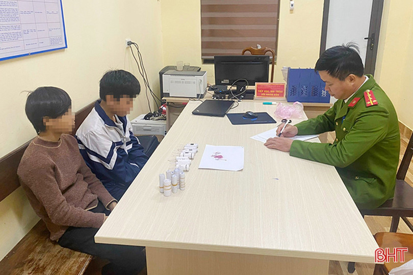 Liên tiếp phát hiện học sinh mua bán tiền chất chế tạo pháo