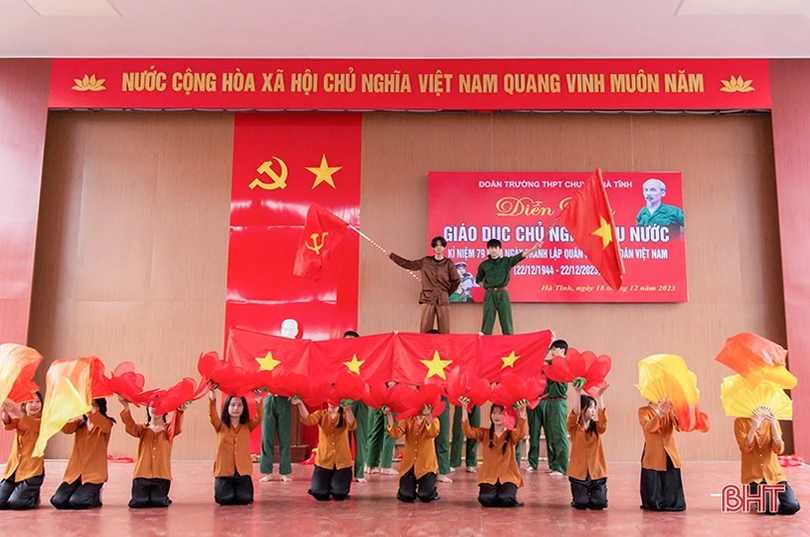 Tăng cường giáo dục truyền thống nhân ngày thành lập QĐND Việt Nam