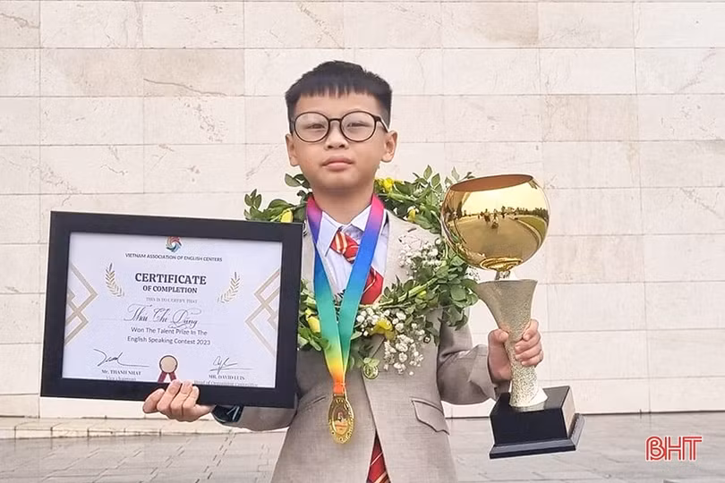 Cậu bé 7 tuổi Hà Tĩnh giành HCV hùng biện tiếng Anh toàn quốc
