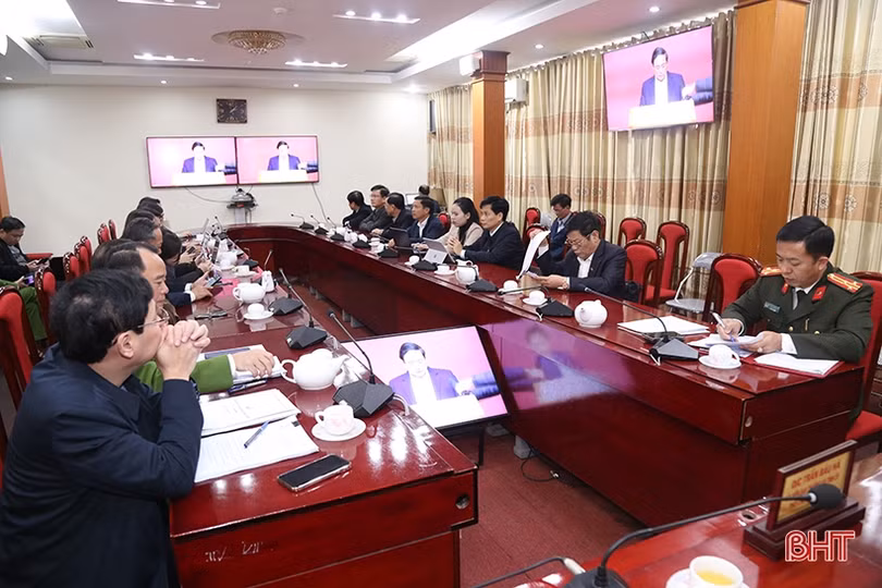 Phát huy sức mạnh tổng hợp của hệ thống chính trị trong thực hiện Đề án 06