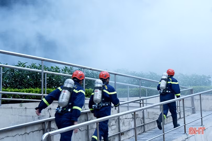 Diễn tập xử lý cháy tại khách sạn Meliá Vinpearl Hà Tĩnh