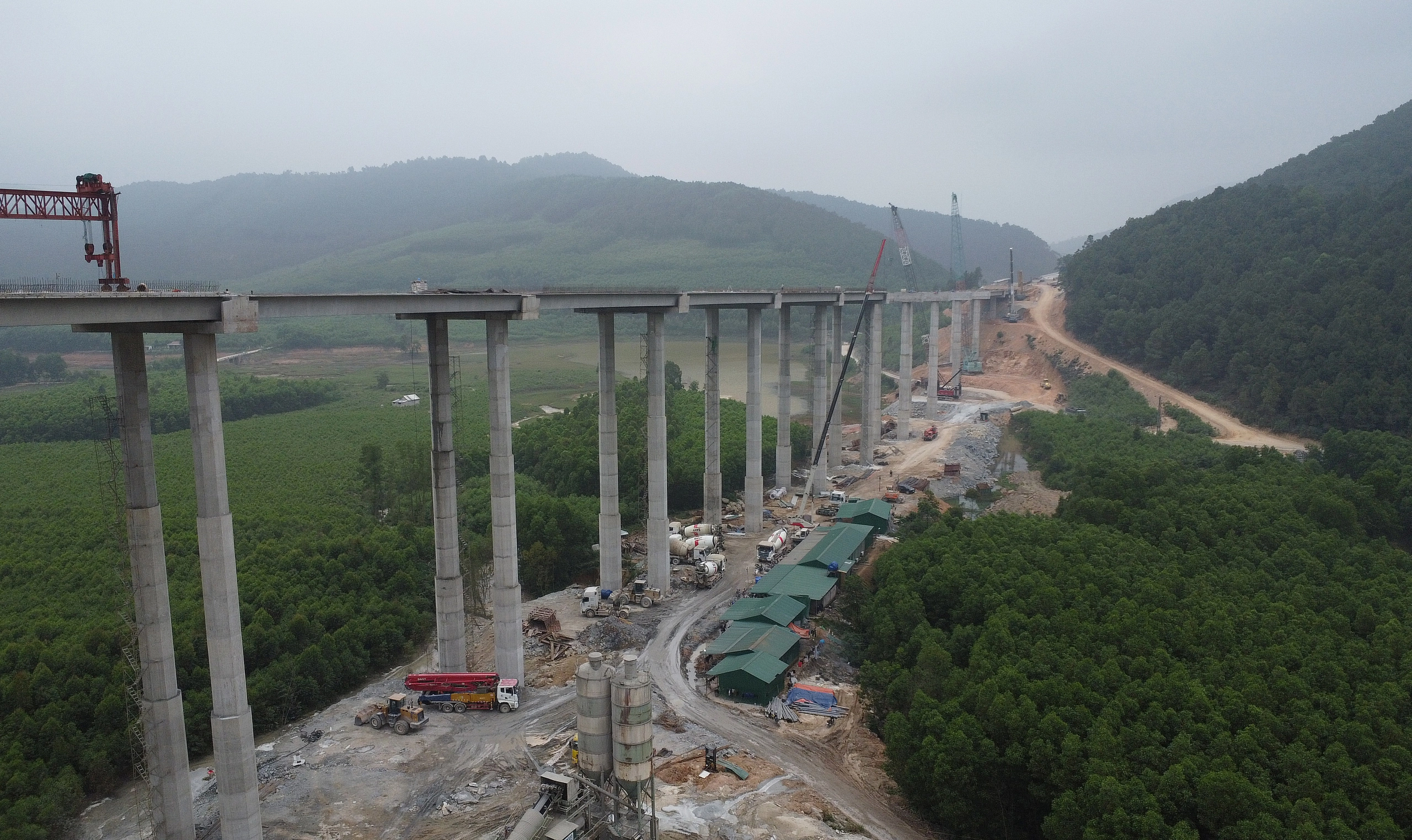Chạy nước rút, đẩy tiến độ cao tốc Diễn Châu - Bãi Vọt- Ảnh 8. Chạy nước rút, đẩy tiến độ cao tốc Diễn Châu - Bãi Vọt
