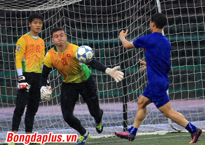 hlv mai duc chung khong giau bai dt viet nam doi mua cho don campuchia