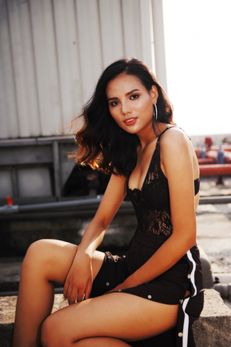 ngam ve dep cua a quan top model tham du hoa hau hoan vu
