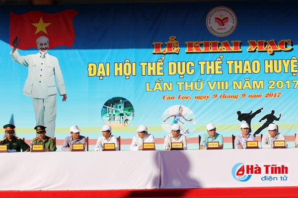 photo an tuong le khai mac dai hoi tdtt huyen can loc