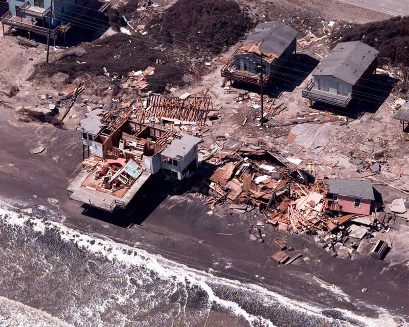 nhung sieu bao khoc liet nhat lich su dai tay duong