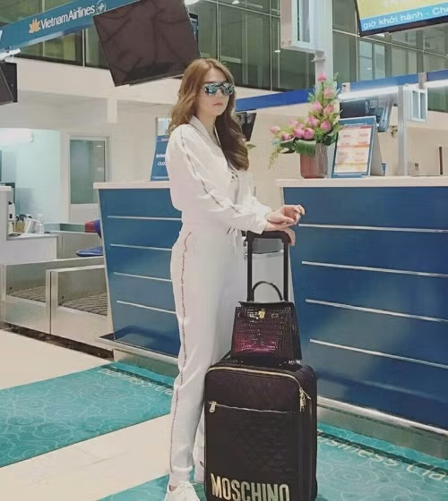 goi y dien trang phuc the thao dep va chat nhu sao viet