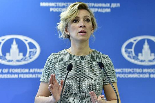 Khi Maria Zakharova gọi hành động của đồng nghiệp Mỹ như kẻ cướp... nga tra dua don duoi that lung cua my