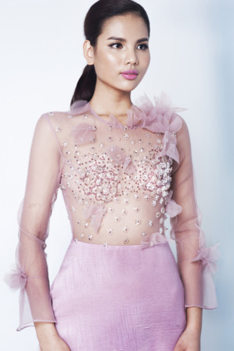 ngam ve dep cua a quan top model tham du hoa hau hoan vu