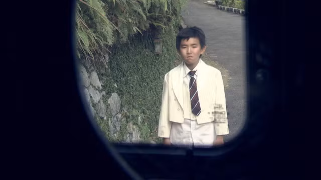 luong bong phan quan noi ve ket phim gay tranh cai trong nguoi phan xu