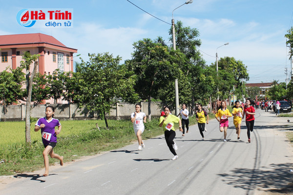 photo an tuong le khai mac dai hoi tdtt huyen can loc