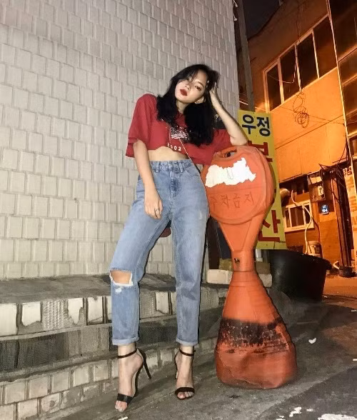 goi y dien trang phuc the thao dep va chat nhu sao viet