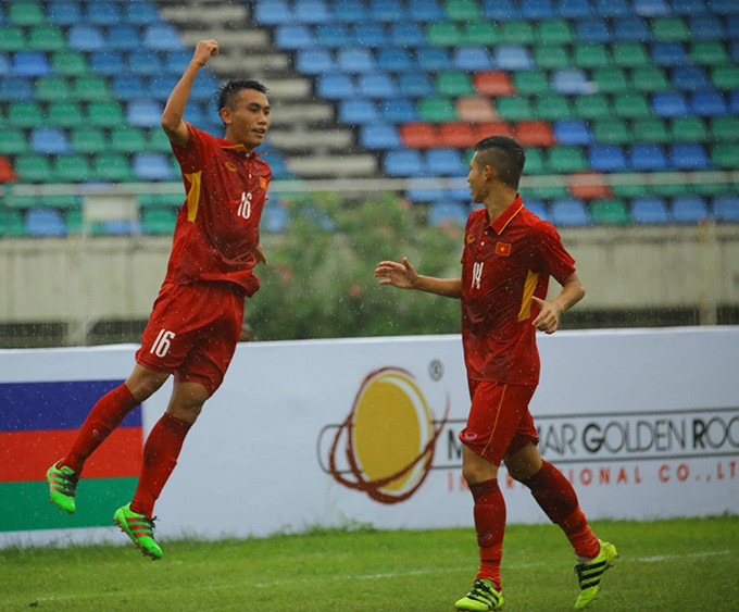u18 viet nam da dang tan cong nen co mua ban thang