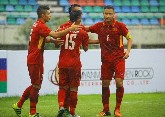 u18 viet nam da dang tan cong nen co mua ban thang