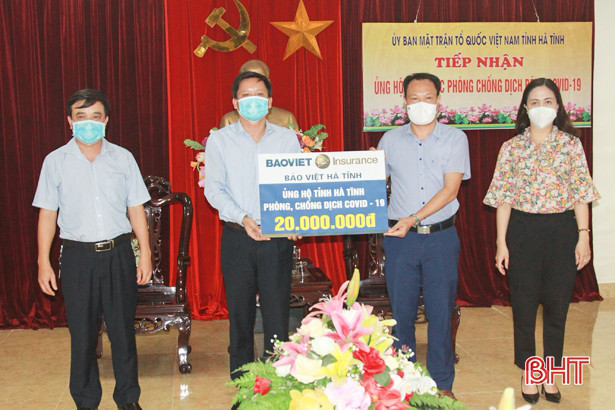 Thêm nhiều tổ chức, doanh nghiệp ủng hộ Hà Tĩnh phòng, chống dịch Covid-19