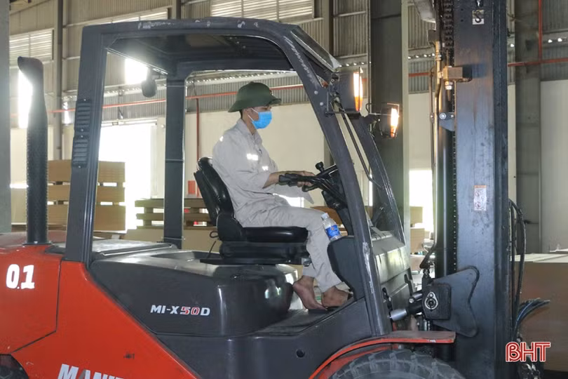 Gỡ bỏ phong tỏa nhà máy sản xuất gỗ công nghiệp lớn nhất Hà Tĩnh