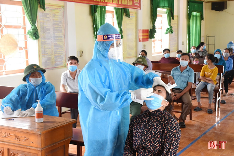 Người dân Hà Tĩnh đồng loạt đi xét nghiệm Covid-19 mở rộng từ nguồn xã hội hóa của doanh nghiệp ảnh 54 Người dân Hà Tĩnh đồng loạt đi xét nghiệm Covid-19 mở rộng từ nguồn xã hội hóa của doanh nghiệp