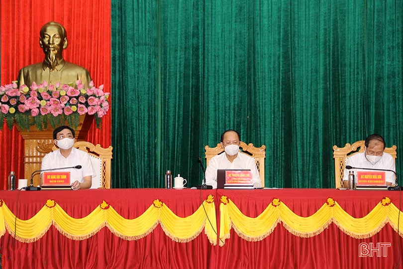 TX Kỳ Anh cùng doanh nghiệp trong KKT Vũng Áng phối hợp thực hiện tốt “mục tiêu kép”