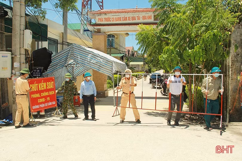 Hà Tĩnh: Nghi Xuân gỡ bỏ chốt phong tỏa phòng dịch Covid-19 tại xã Cương Gián
