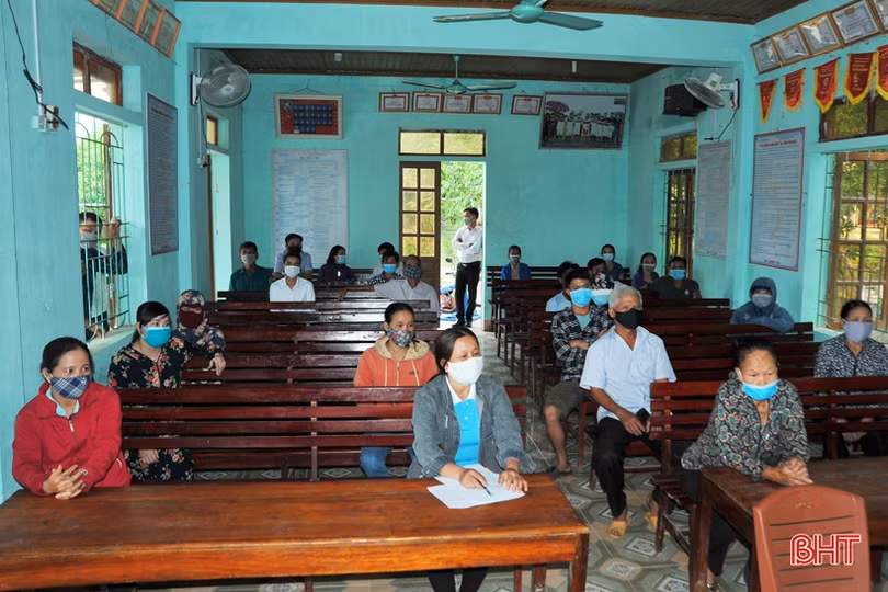 Người dân Hà Tĩnh đồng loạt đi xét nghiệm Covid-19 mở rộng từ nguồn xã hội hóa của doanh nghiệp