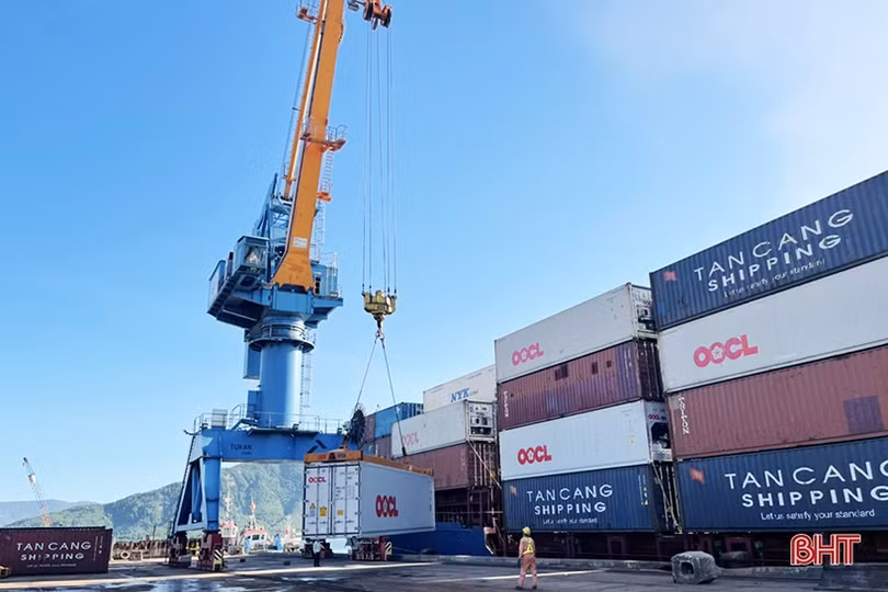 Đón chuyến tàu thứ 5 Tân Cảng Sài Gòn cập cảng Vũng Áng với các giải pháp phòng dịch nghiêm ngặt