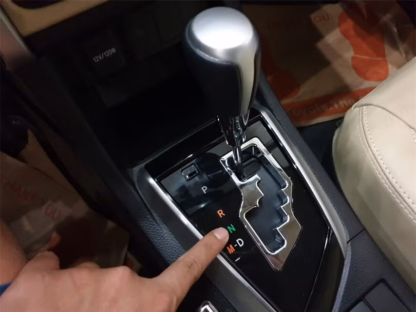 Những điều cần biết và kỹ năng lái xe số tự động