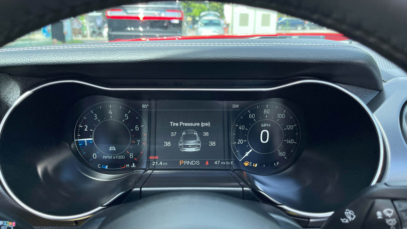 Chi tiết Ford Mustang 2021 phiên bản mui trần tại Việt Nam