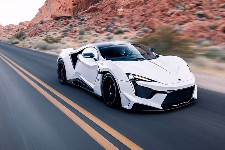 Những siêu xe triệu USD bí ẩn tại UAE