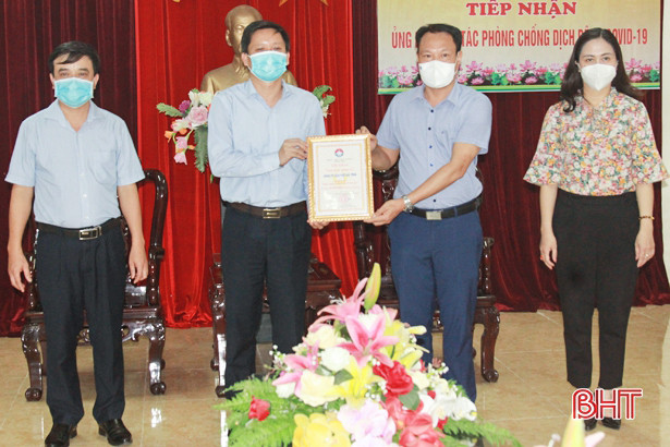 Thêm nhiều tổ chức, doanh nghiệp ủng hộ Hà Tĩnh phòng, chống dịch Covid-19