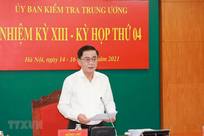 Xem xét, thi hành kỷ luật các lãnh đạo Tỉnh ủy, UBND tỉnh Bình Dương