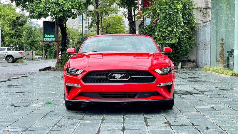 Chi tiết Ford Mustang 2021 phiên bản mui trần tại Việt Nam