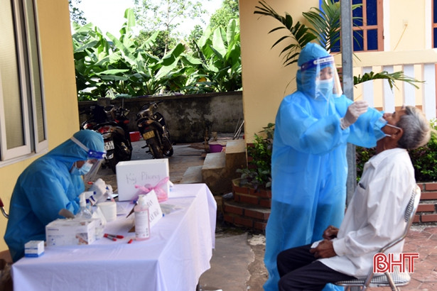 Huyện Kỳ Anh hoàn thành lấy mẫu xét nghiệm mở rộng cho 9.000 người dân