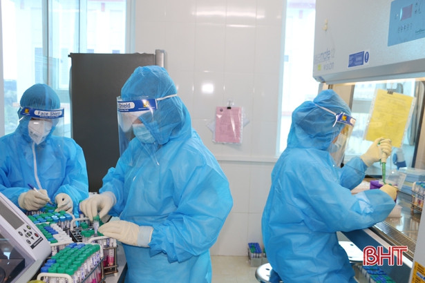 8 nhóm đối tượng sẽ được xét nghiệm sàng lọc virus SARS-CoV-2 bằng phương pháp Realtime PCR