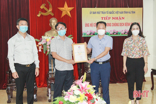 Thêm nhiều tổ chức, doanh nghiệp ủng hộ Hà Tĩnh phòng, chống dịch Covid-19