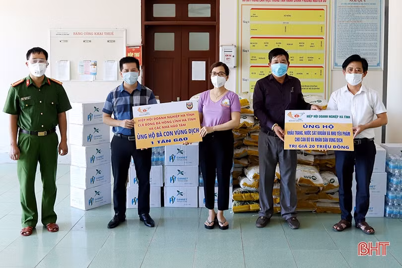 Lộc Hà vận động khoảng 700 triệu đồng hỗ trợ con em về quê từ vùng dịch 