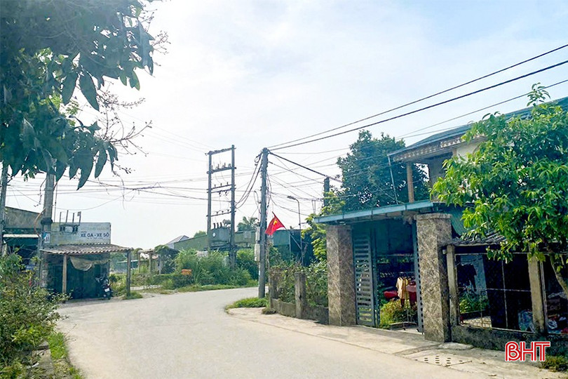 Nhiều người dân có ý kiến việc xây dựng trạm thông tin di động khi chưa được cấp phép trong khu vực dân cư sẽ tiềm ẩn nguy cơ mất an toàn và nhiều hệ luỵ khác. bqbht_br_12345.jpg