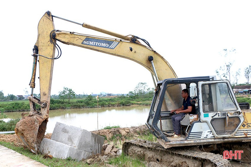 Dù áp lực rất lớn, các nhà thầu đều cam kết huy động tối đa nhân lực và thiết bị để “về đích đúng hẹn”.