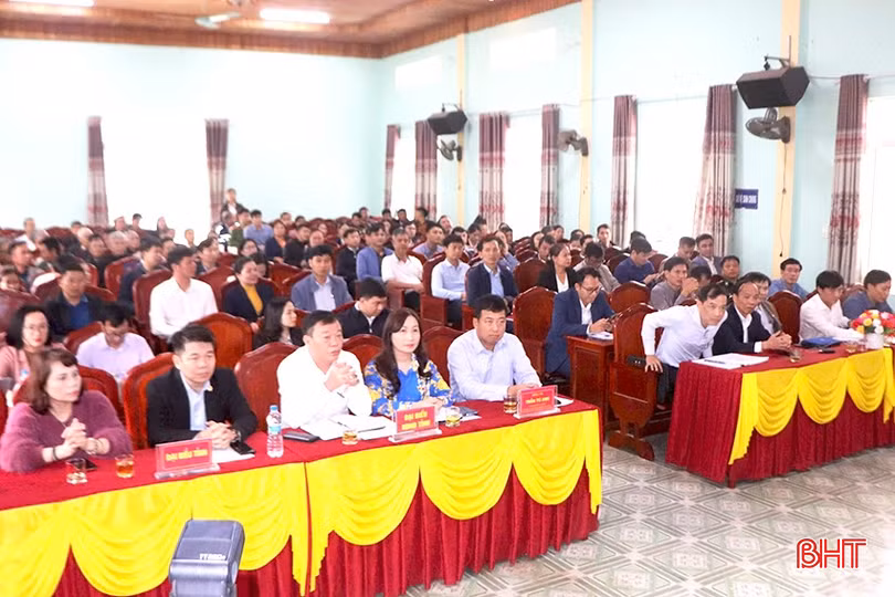 Đại biểu tham dự hội nghị