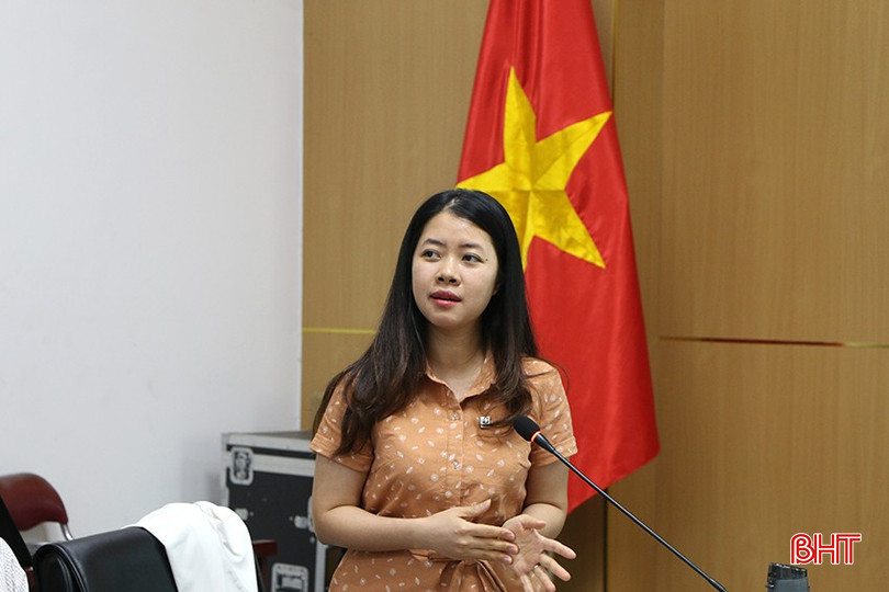 Bà Nguyễn Thu Trang - Quản lý dự án hợp phần đô thị giảm nhựa (WWF): Cảm ơn sự phối hợp với UBND thành phố trong việc phối hợp với WWF thực hiện dự án có hiệu quả. Mong muốn thời gian tới, các hoạt động, mô hình về giảm RTN ở thành phố sẽ tiếp tục được nhân rộng để phát huy sâu rộng hơn hiệu quả dự án. bqbht_br_7.jpg