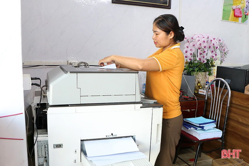 Người dân cần hạn chế sử dụng nhiều thiết bị điện trong cùng một lúc để tiết kiệm điện. bqbht_br_tk3.jpg