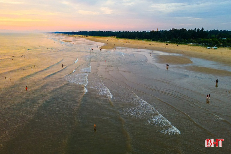 Bãi biển Thạch Hải mang vẻ đẹp hoang sơ, mộc mạc. bqbht_br_9dji-0882.jpg
